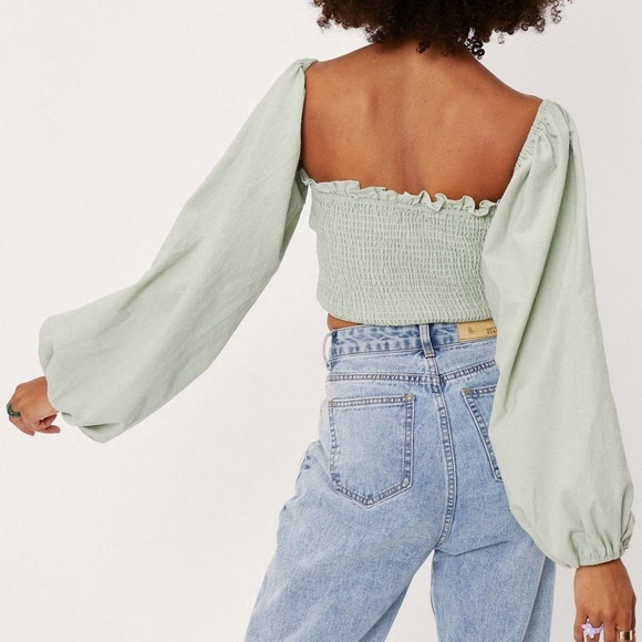 NASTY GAL | Shirred Puff Sleeve Crop Top - Picture 7 of 8